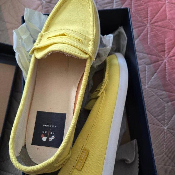 Cole Haan Women's Yellow cloth Penny Loafer boat shoe 6.5B - Picture 4 of 6